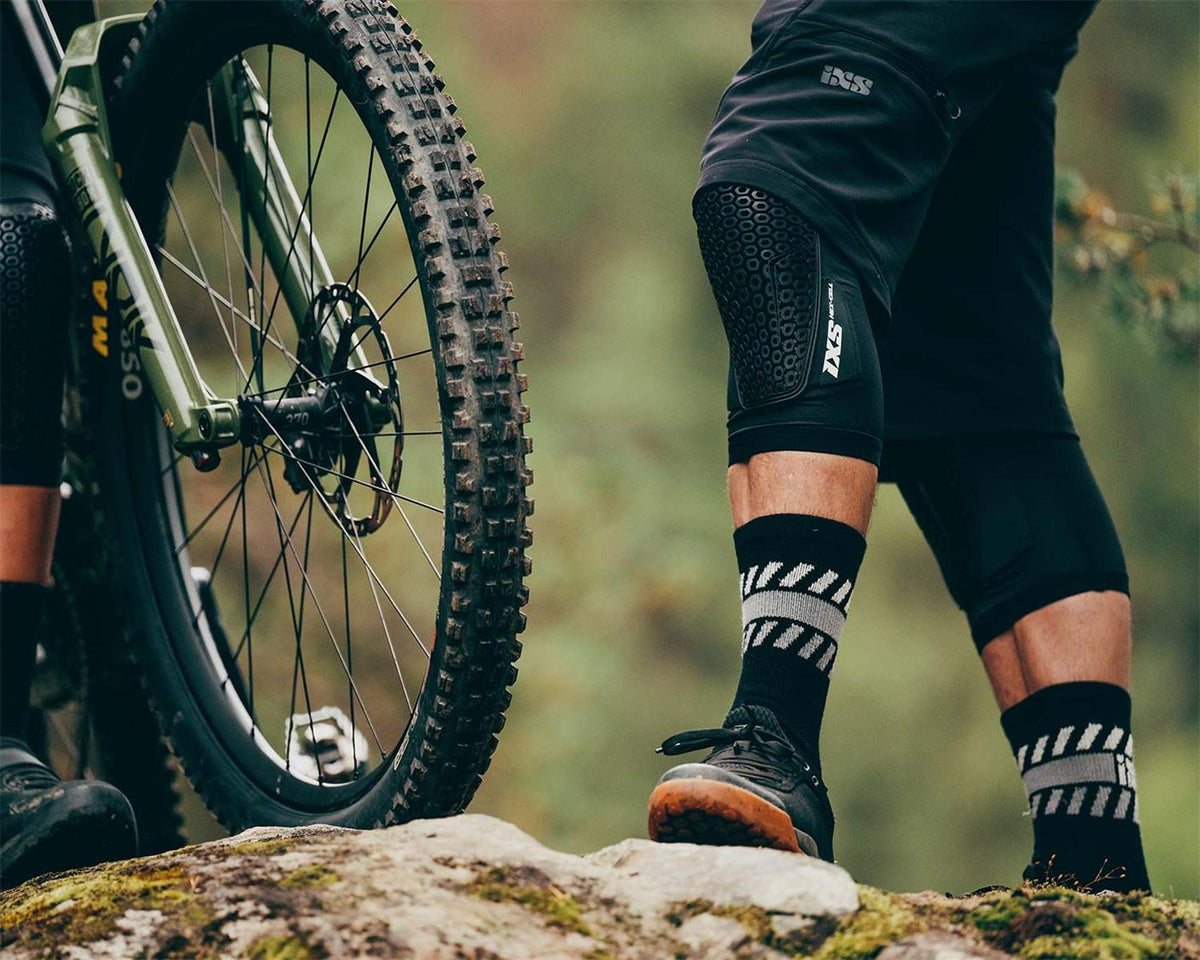 iXS Flow XTG Knee Guards