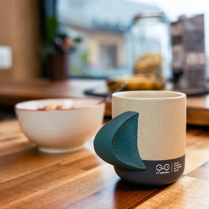 YY Vertical Climbers Mug Evo