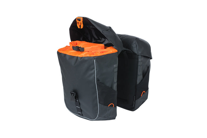 ktm fahrradtasche sport carrier bag double snap Basil Miles Tarpaulin Double Bike Bag 34L Black Orange