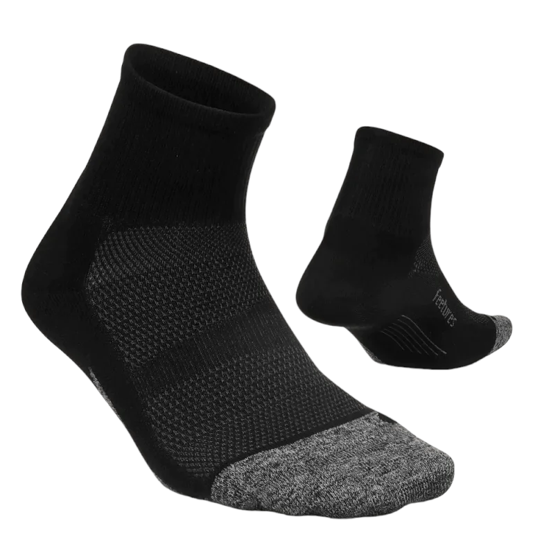 Feetures Elite Max Cushion Quarter Socks